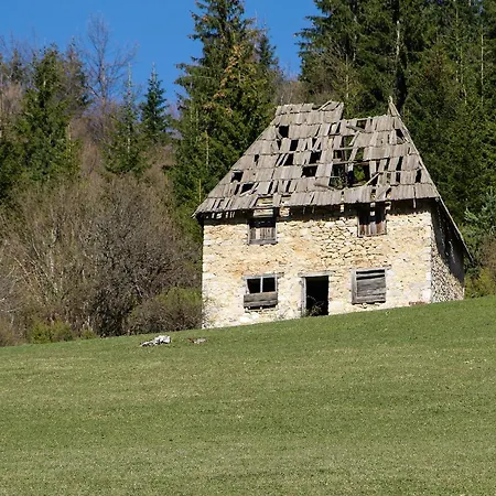 Brvnara Za Psiho Fizicki Restart Lodge Podgorica